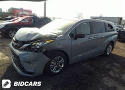 تويوتا سيينا